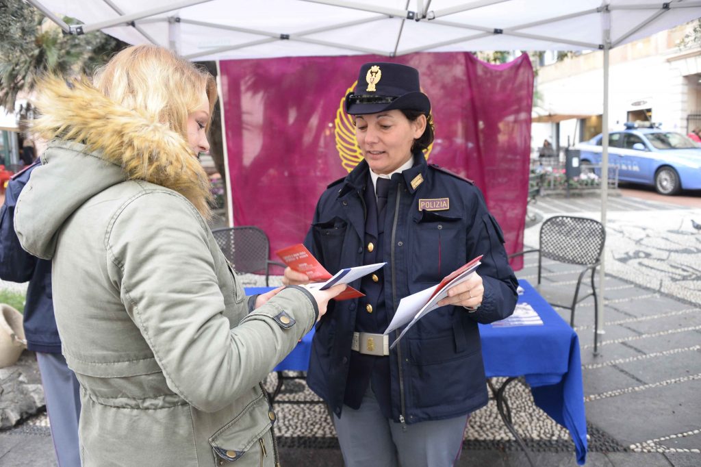 Anche la Polizia di Stato alla Giornata contro la violenza sulle donne
