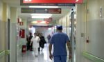 Bimbo di 4 anni con un taglio in fronte attende ore in pronto soccorso