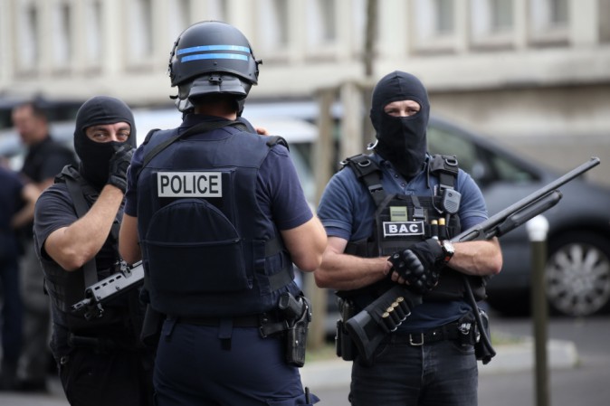 Maxi-retata antiterrorismo: arresti anche nella vicina Mentone