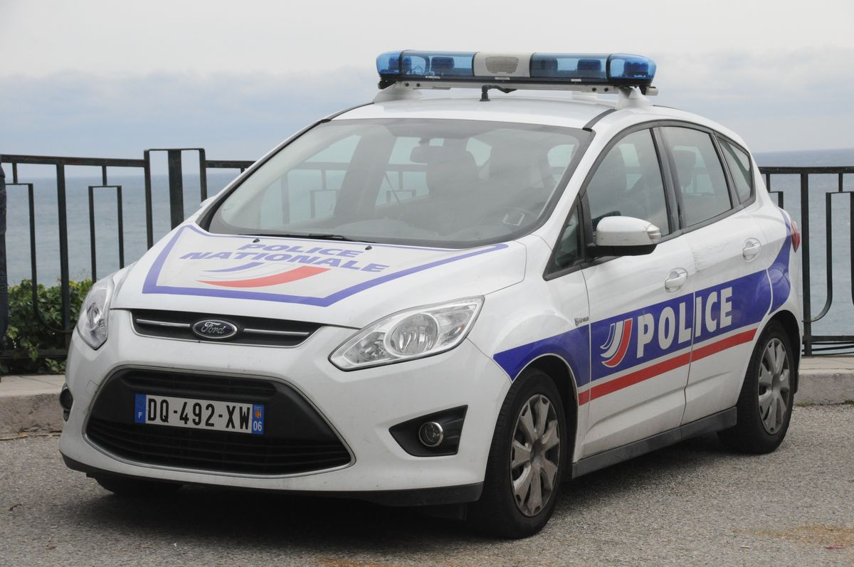 Cadavere al largo di Mentone: forse vittima è italiana, si indaga sugli scomparsi