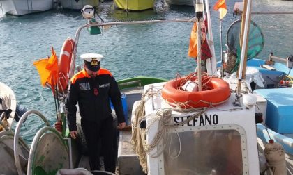 Guardia Costiera: quattro ore di immersione per pulire il fondale del porto