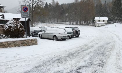 Neve sulla Riviera dei Fiori: le foto dell'entroterra imbiancato