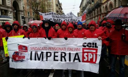 CGIL: anche una delegazione imperiese a manifestare in piazza a Torino (foto)