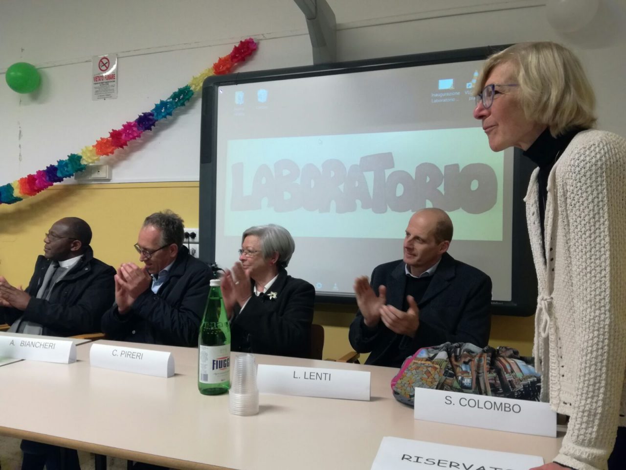 Scuola media Coldirodi: inaugurato nuovo laboratorio scientifico- Le foto