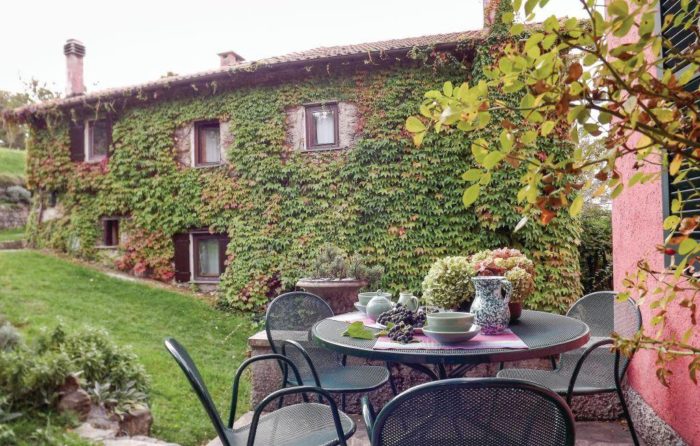 Gli stranieri “salvano” la Riviera dei Fiori: novembre in positivo sul fronte turismo