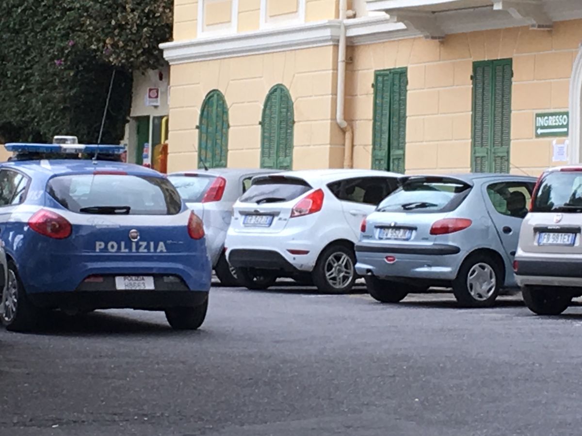 Donna si lancia dalla finestra a Sanremo, morta sul colpo