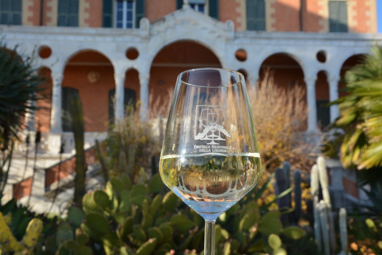 Venerdì 29 dicembre degustazione di vini e spumanti a Villa Hanbury