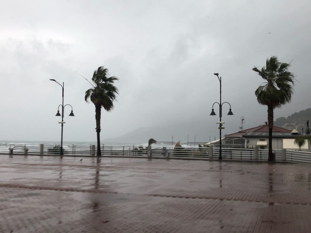 Domani chiuse le scuole a Ventimiglia