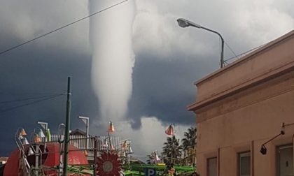 Tornado travolge Sanremo: panico tra la gente in fuga. Miracolo in via Roma/ Foto e Video