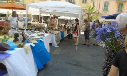 Mercato antiquariato a Sanremo questa domenica