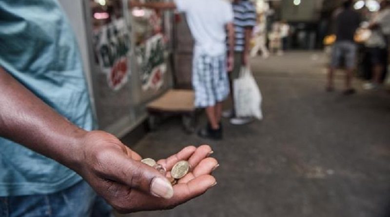 Falsi migranti guadagnavano dai 100 ai 150 euro al giorno con l’elemosina