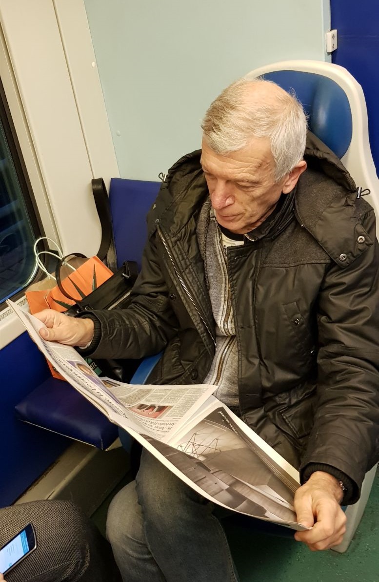 Treno stazione Protesta pendolari Imperia Caffè giornali_03