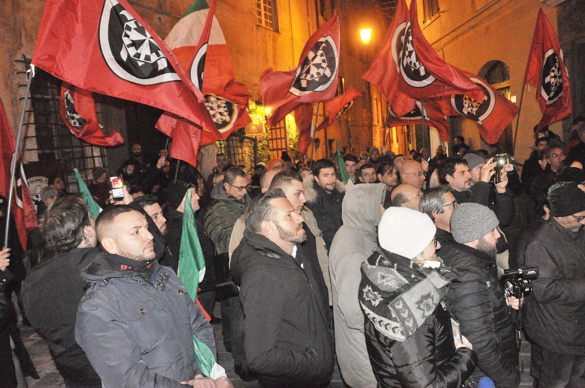 CasaPound Imperia 2 febbraio 2018 Simone Di Stefano_03