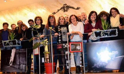 La collettiva fotografica "Mani" nel foyer del Casinò di Sanremo