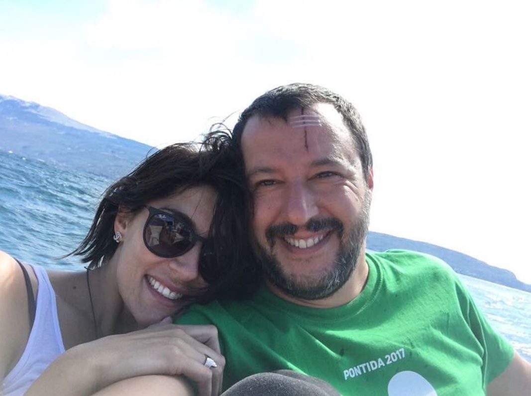 Matteo Salvini “dona” i suoi due posti  all’Ariston ai malati di tumore, Sla e Aids