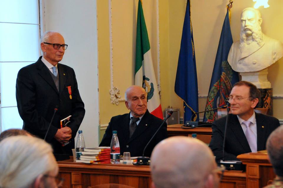 Il libro del maresciallo Antonio Brunetti di Imperia ferito alla testa nell’arresto di Renato Curcio