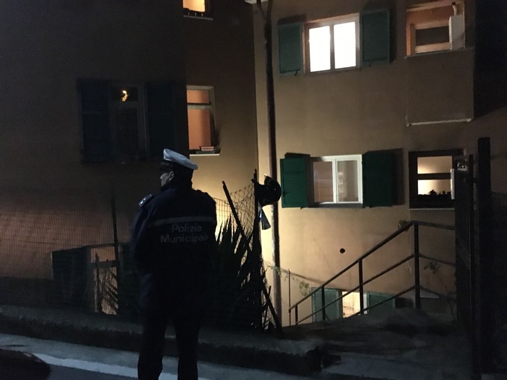 Palazzo a rischio crollo sgomberate 18 famiglie