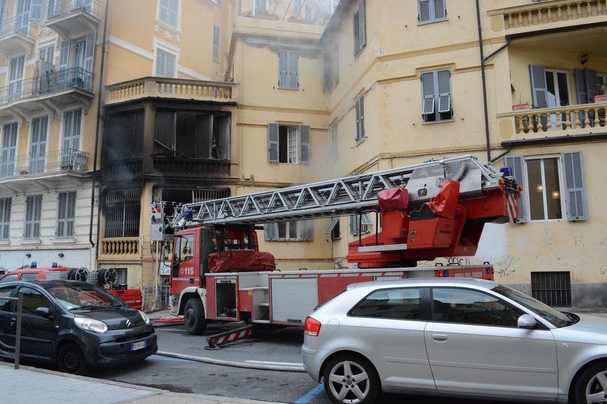 Incendio Sanremo via Nino Bixio_10