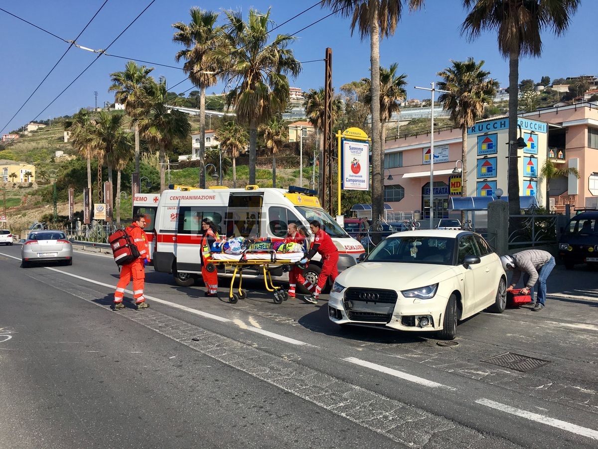 Incidente moto enduro corso Mazzini Sanremo_04