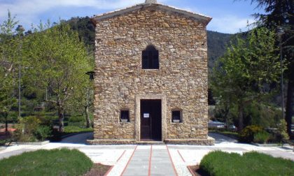 Vandali in azione nella chiesa di San Bernardo, caccia ai colpevoli