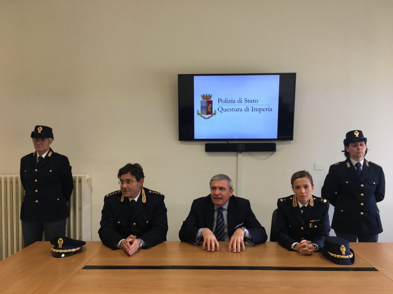 Scoperta dalla Polizia una donna bigama di 33 anni a Sanremo. I particolari