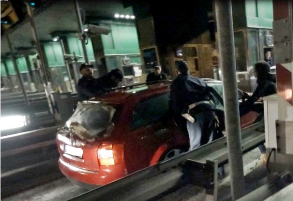 Passeur arrestato polizia Ventimiglia1