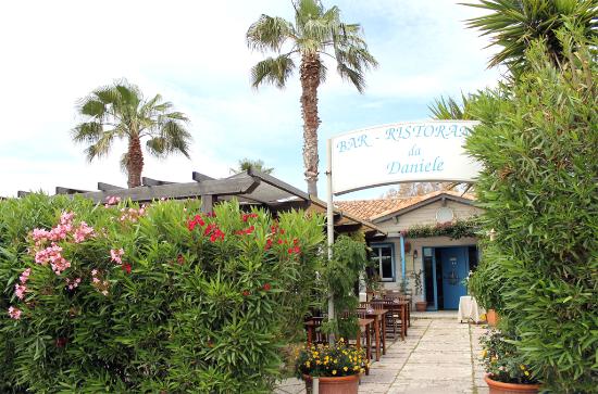 Furto al ristorante: arrestati due giovani