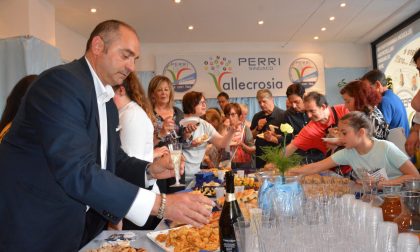 Party elettorale del candidato sindaco Fabio Perri a Vallecrosia/ Foto e Video