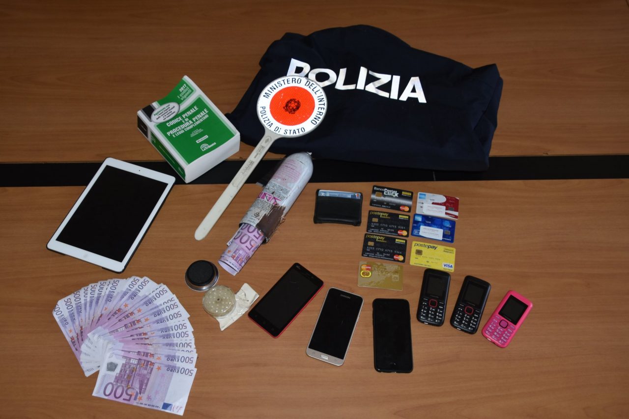 Pregiudicato trovato con 30000 euro e bomboletta spray al seguito