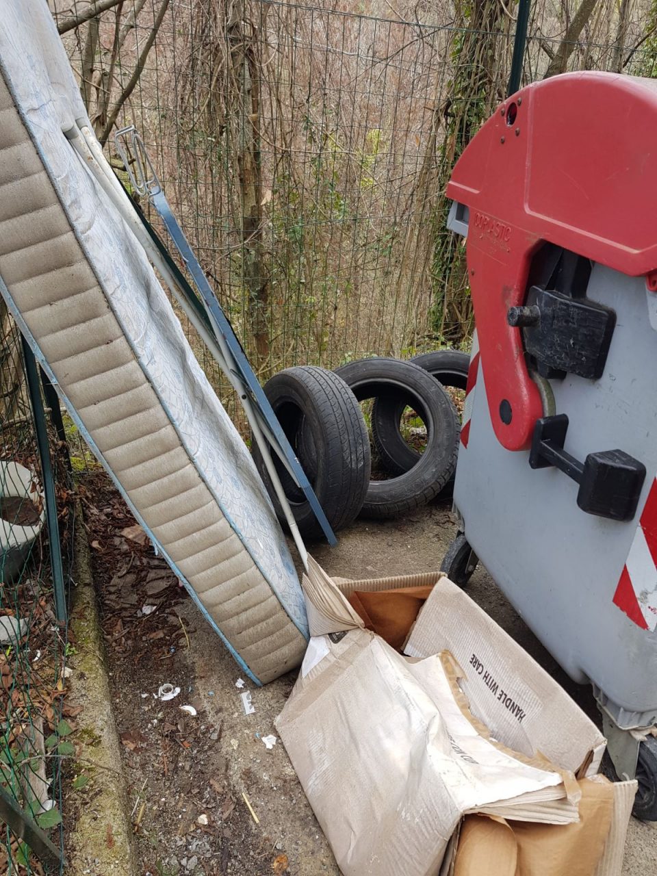 Si intensificano i controlli sui furbetti dei rifiuti