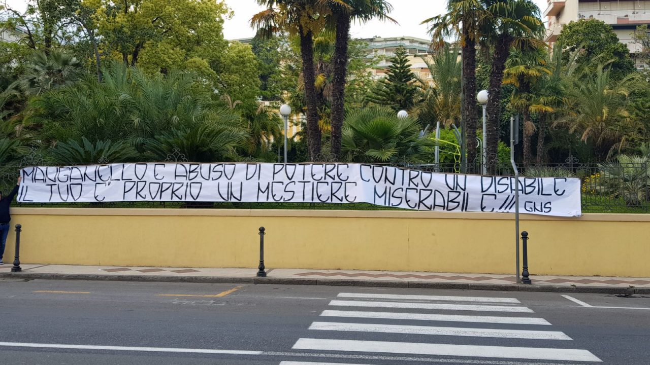 Cori da stadio contro la polizia e botte a un disabile, indagine della Questura di Imperia