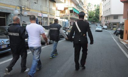 Droga: chieste 21 condanne per gli imputati dell'operazione Porta a Porta