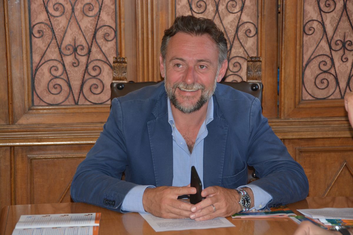 Mezzo del comune multato dalla stradale. Pallanca: “Il sindaco provveda contro i responsabili”