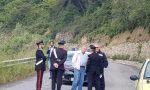 Un uomo blocca 12 camion contro il mancato indennizzo dell'esproprio della strada