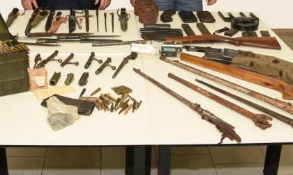 Esplosivi, armi da guerra e munizioni in garage:nei guai un 53enne
