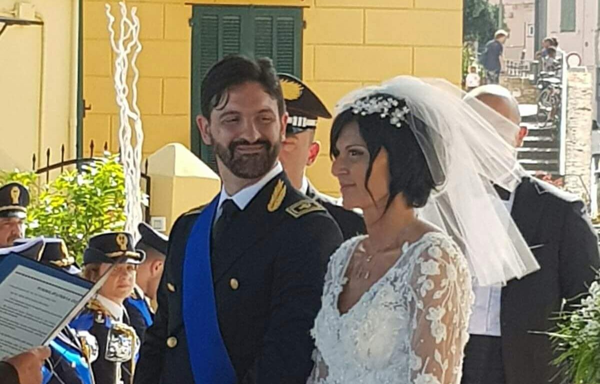 Fiori d’arancio in casa della Polizia di Stato