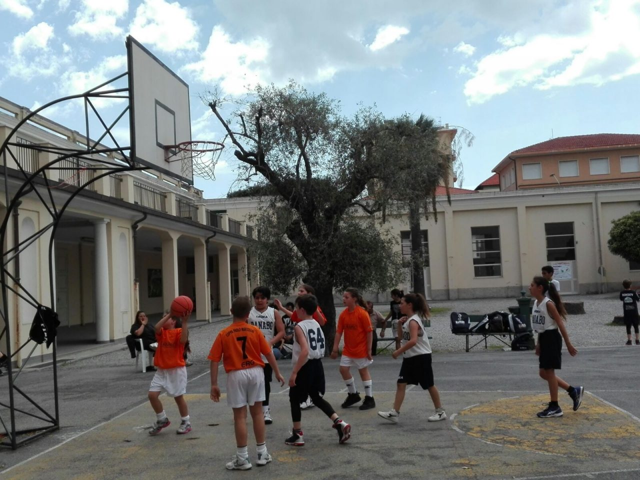 Piccoli cestisti al torneo di Vallecrosia