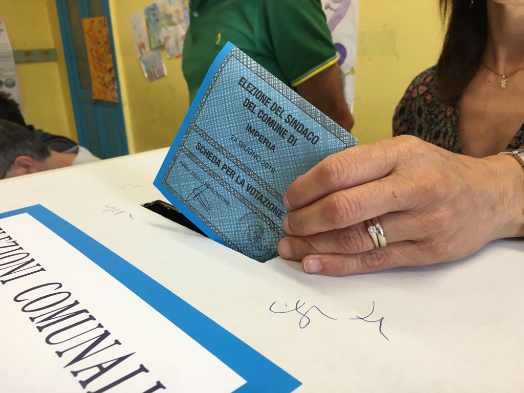 Imperia al ballottaggio: affluenza al 38,34%