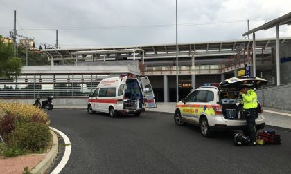 Tragedia in stazione a Diano: donna rischia l'amputazione di una gamba