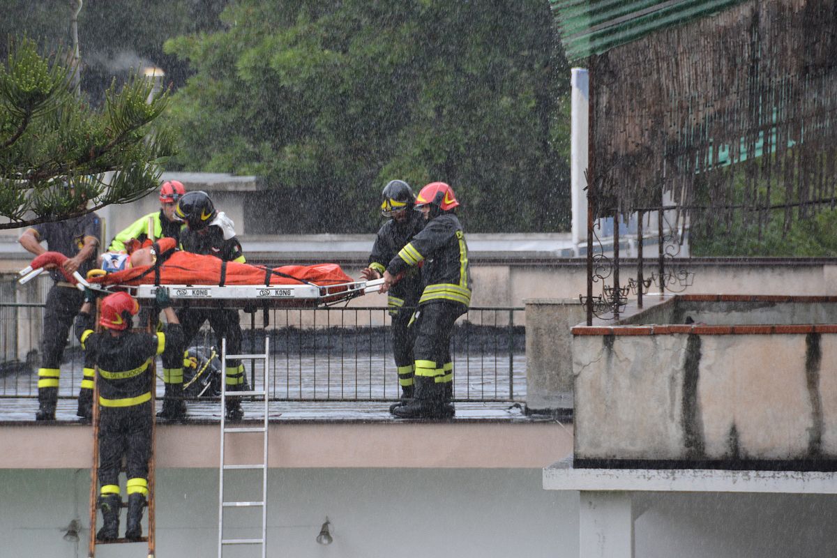 Uomo caduto balcone terrazzo corso Cavallotti Sanremo_06
