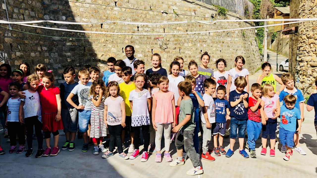 San Pietro: affettuoso omaggio della comunità a Padre Gerard