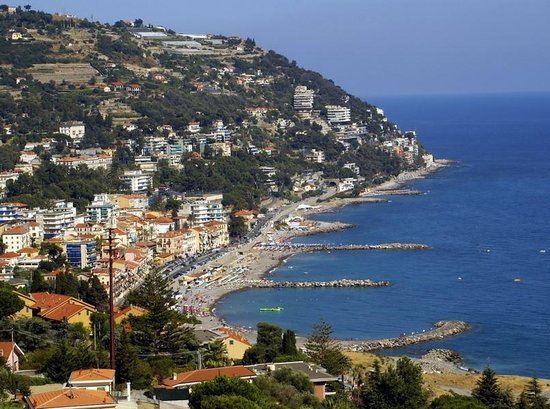 La Vela Blu di Legambiente al comune di Ospedaletti