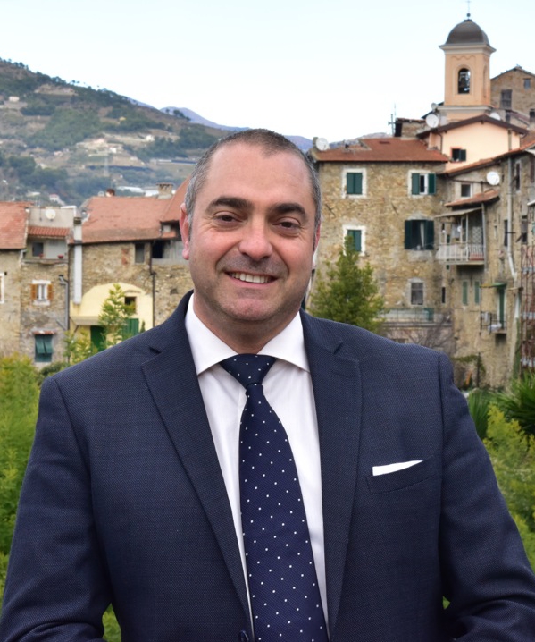 La minoranza presenta gli emendamenti al bilancio della Giunta Biasi