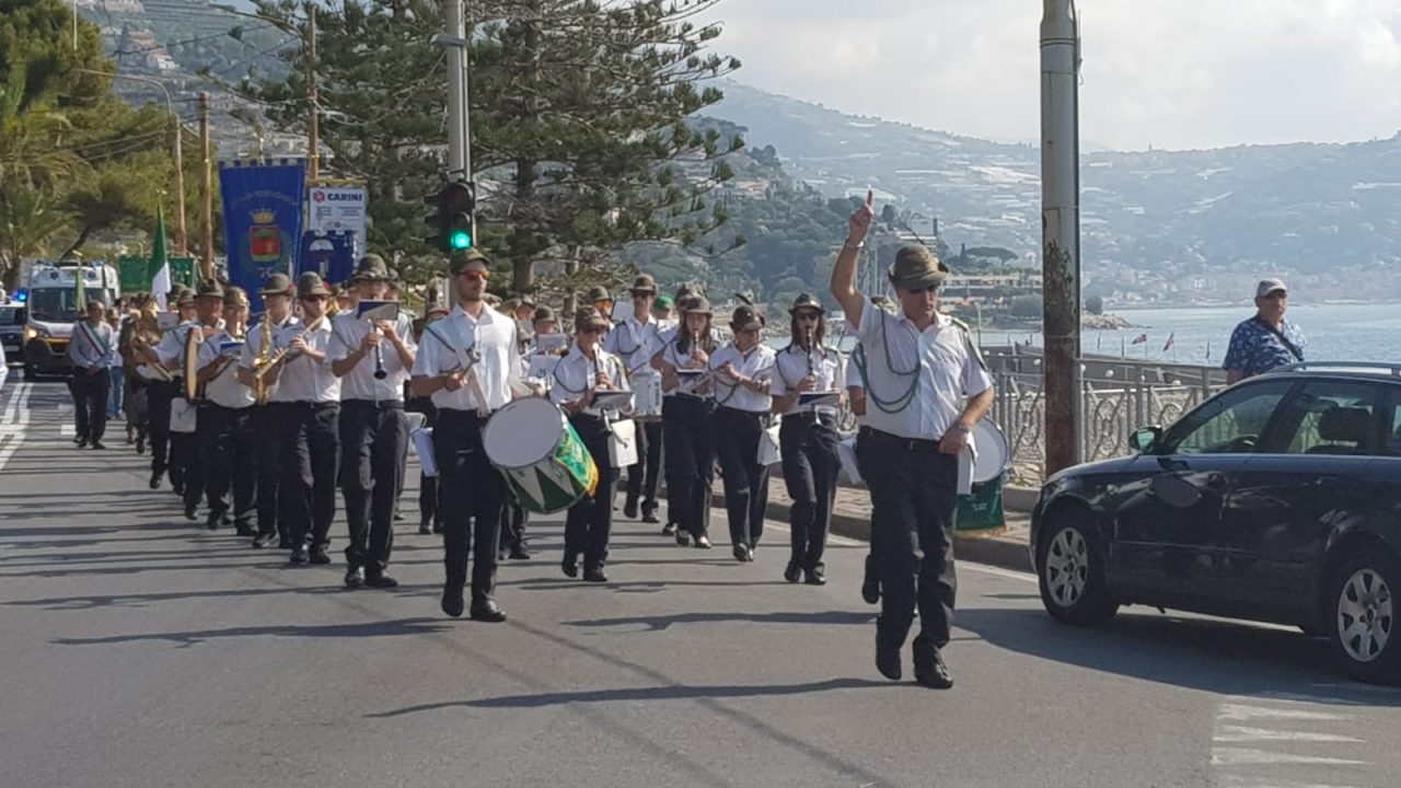 La Fanfara Colle di Nava a Bordighera per il Raduno degli Alpini