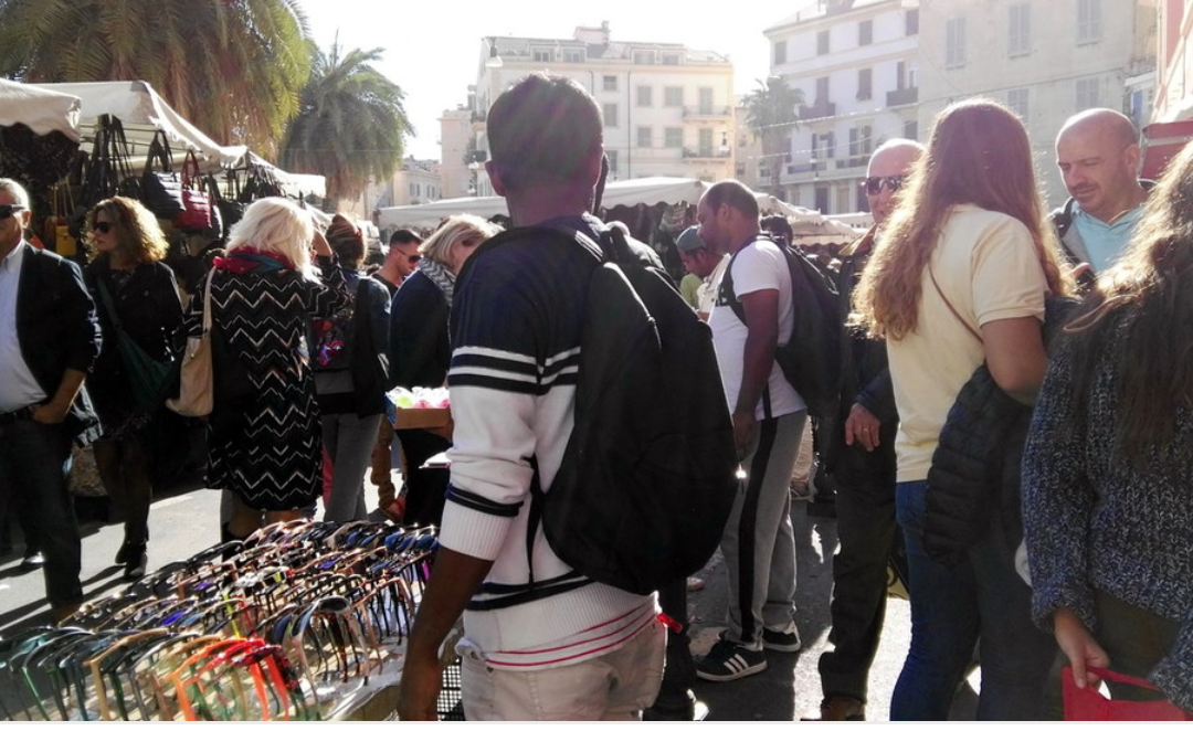 Forza Nuova su abusivismo: “Pugno di ferro per rieducare alla civiltà”