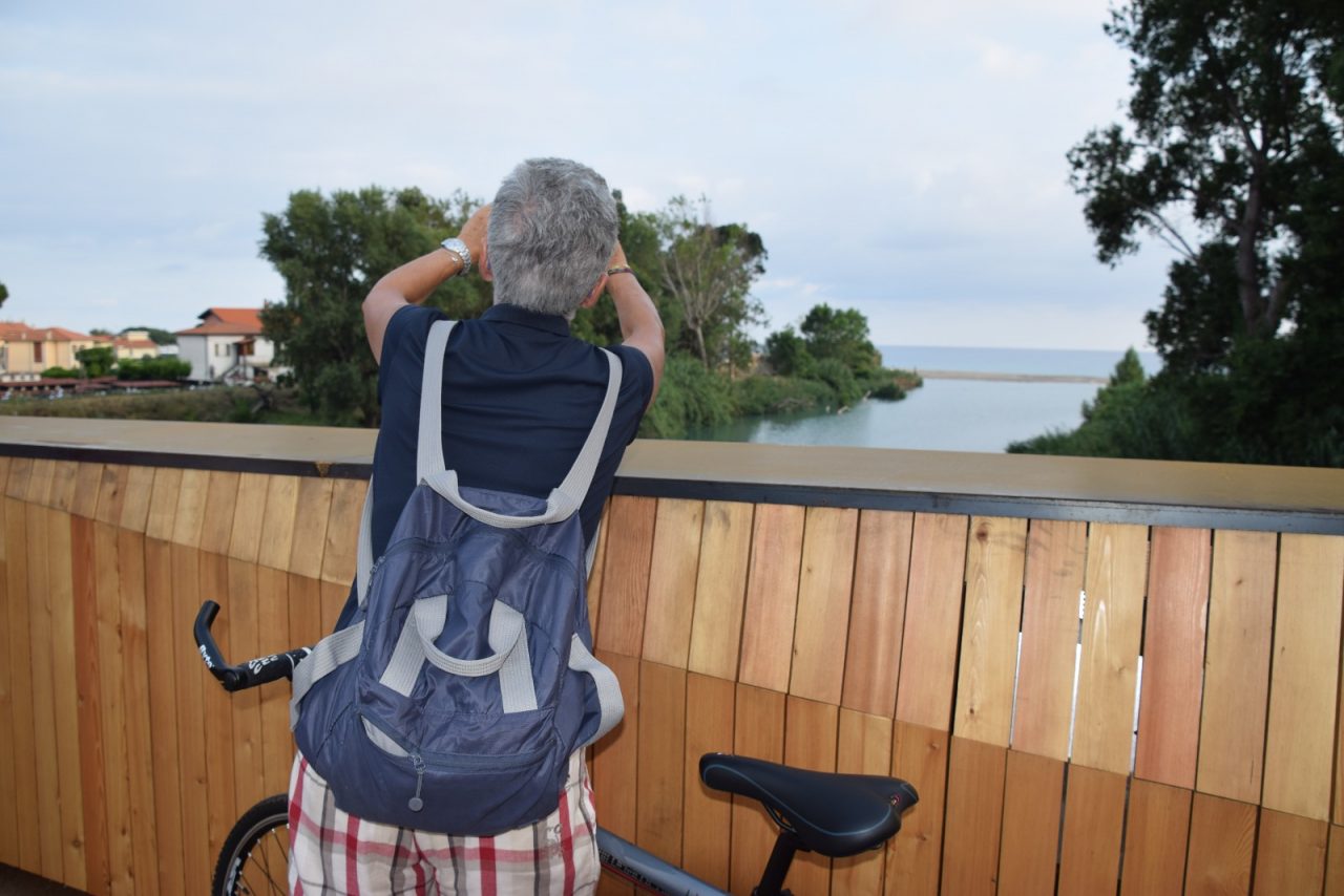 Attenzione ai divieti sulla passerella e la pista ciclabile di Ventimiglia