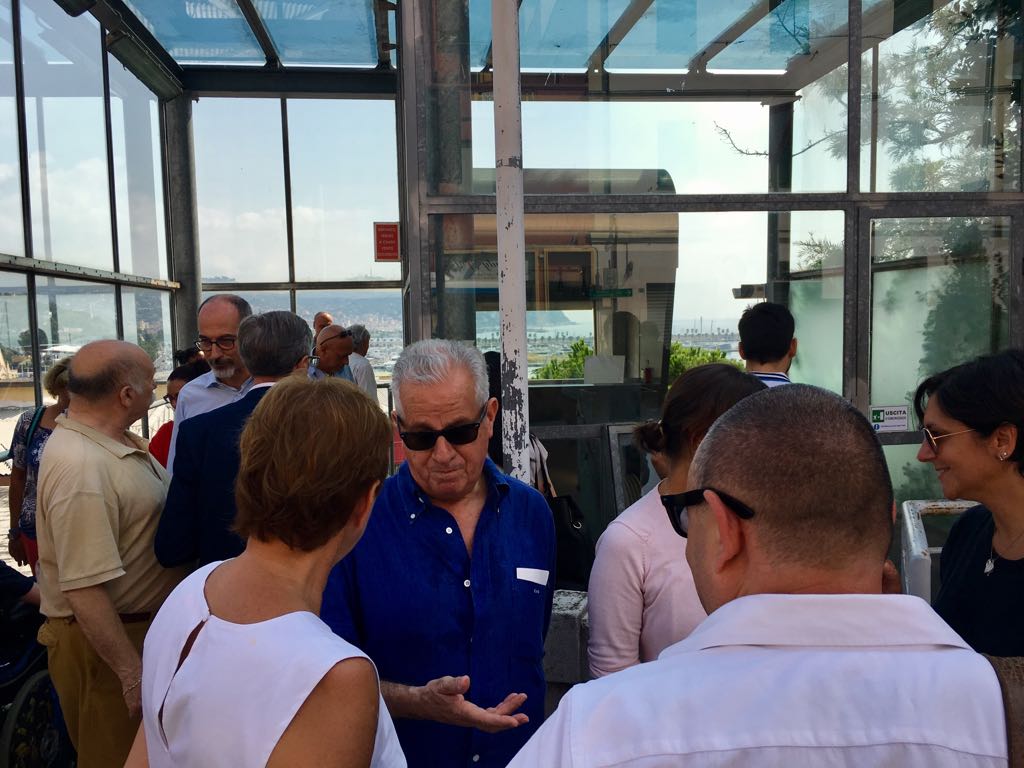 Prove ufficiali per gli ascensori della Marina e del Parasio: foto e video