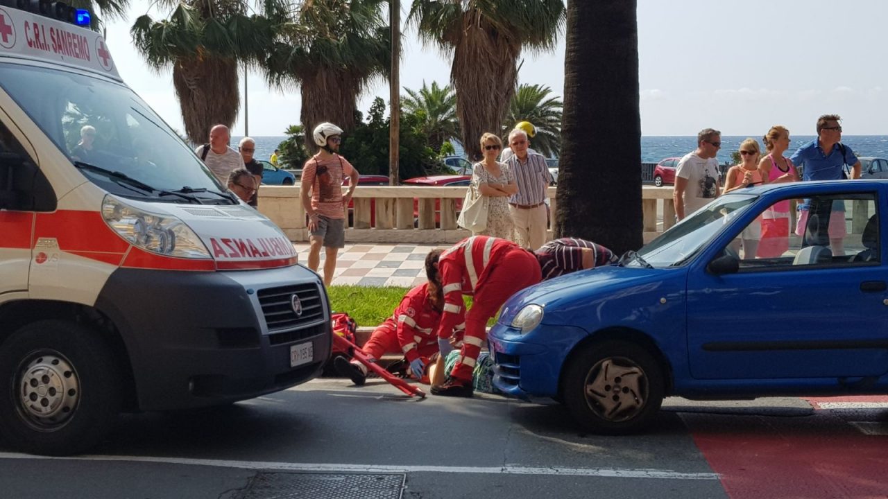 Donna investita in centro a Sanremo
