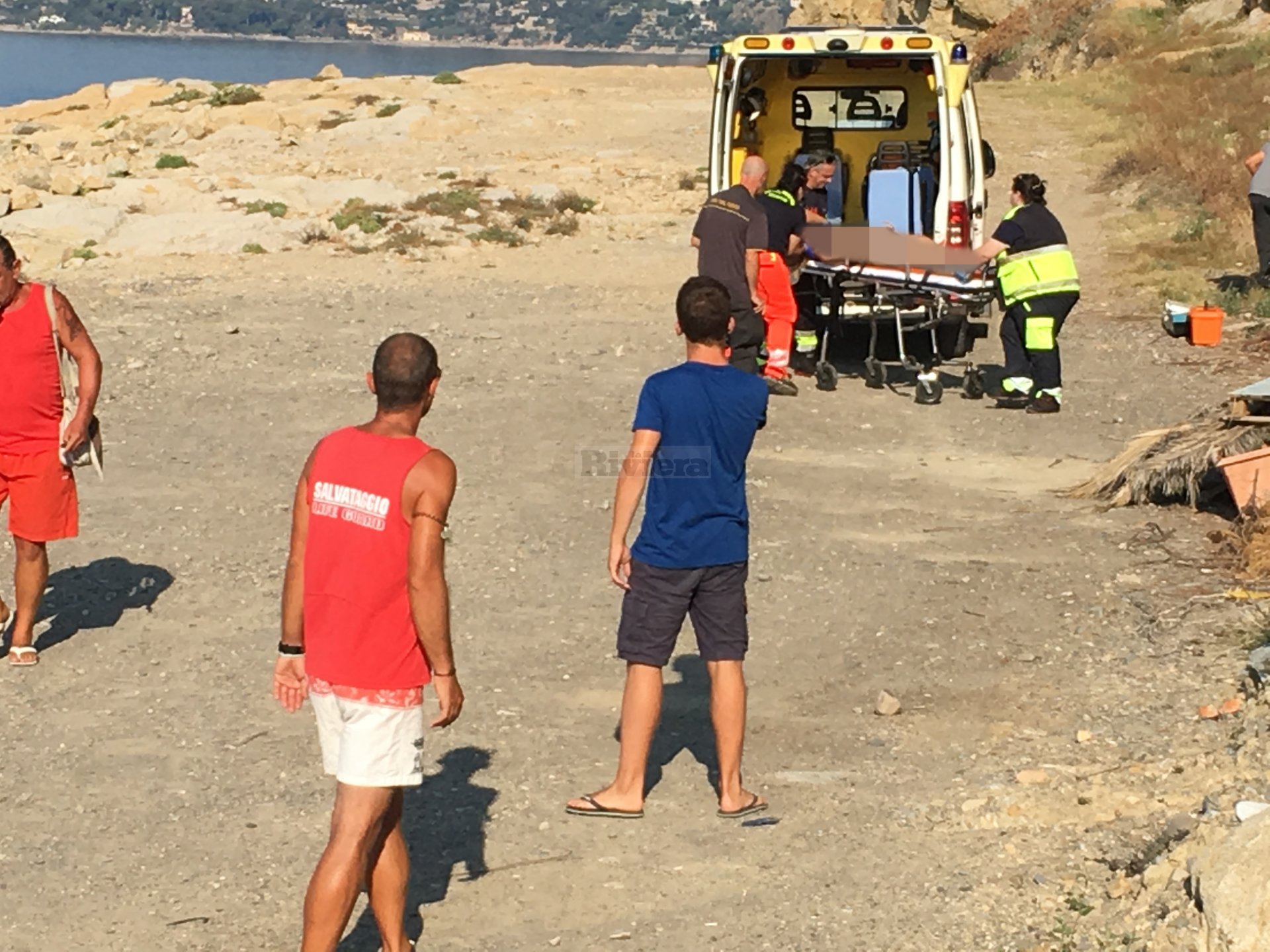 Donna precipitata Capo nero Sanremo