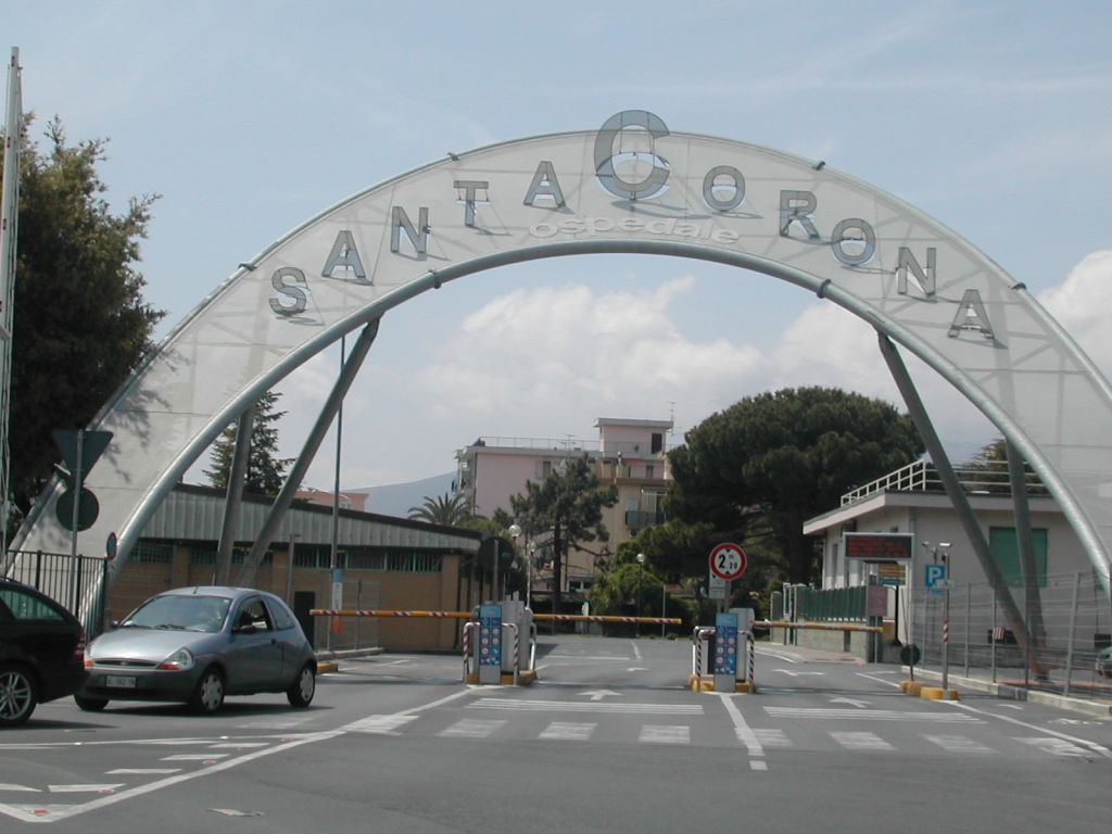 Schianto in scooter a Camporosso: 33enne ancora intubato e in prognosi riservata